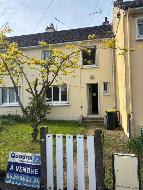 Appartement à CERANS-FOULLETOURTE