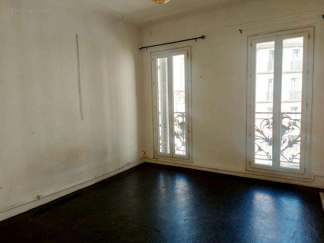 Appartement à MARSEILLE-6E