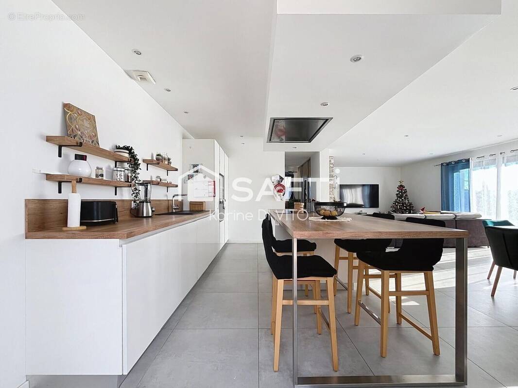 Photo 1 - Maison à PUGET-SUR-ARGENS