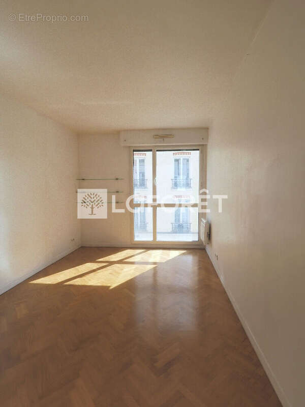 Appartement à PARIS-20E