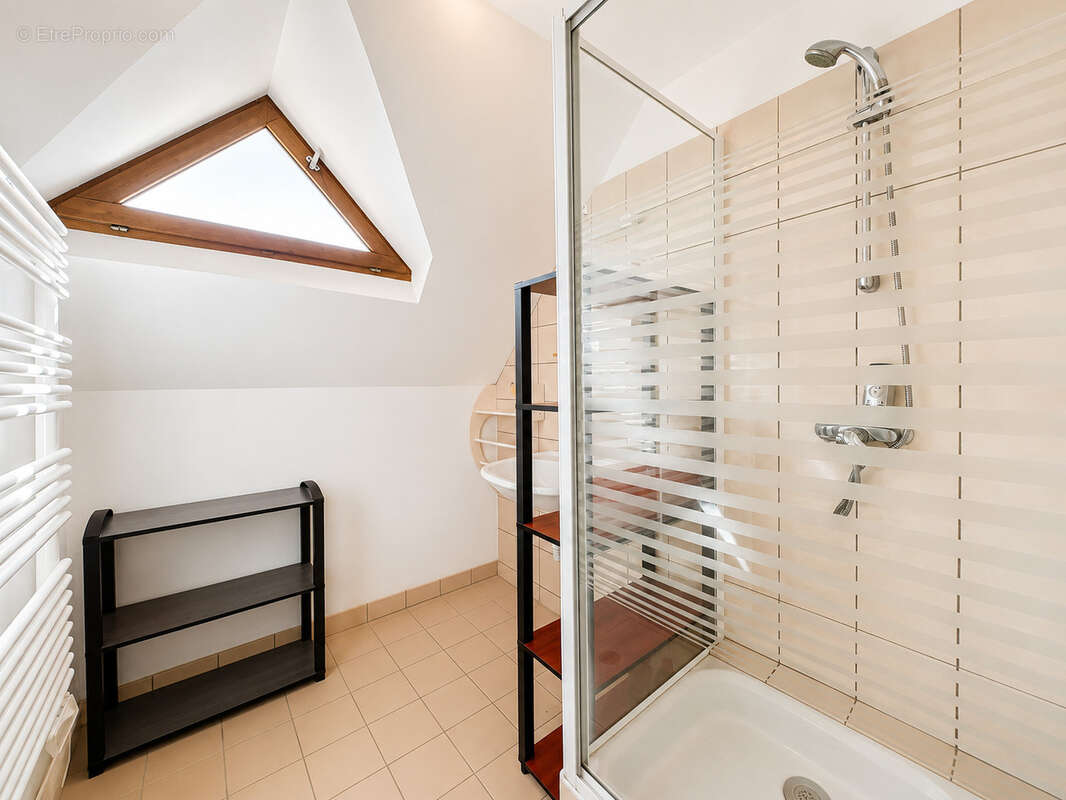 Vente maison traditionnelle de 7 pieces proche de la forêt de plaisir - photo 14