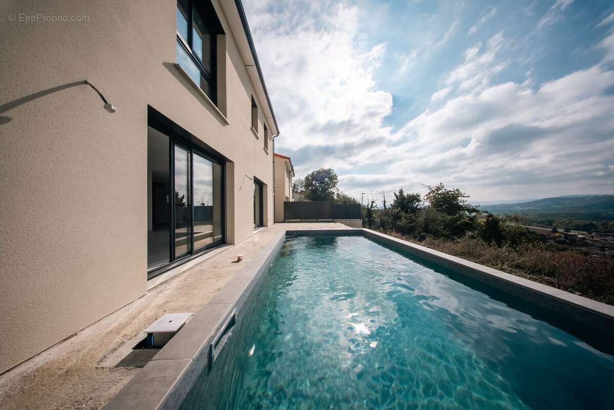 Maison à MEZEL