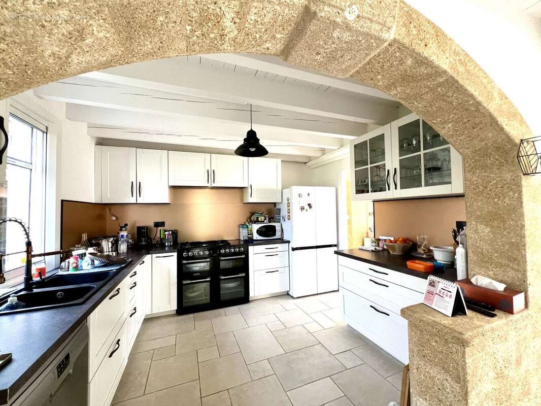 Maison à POURRIERES