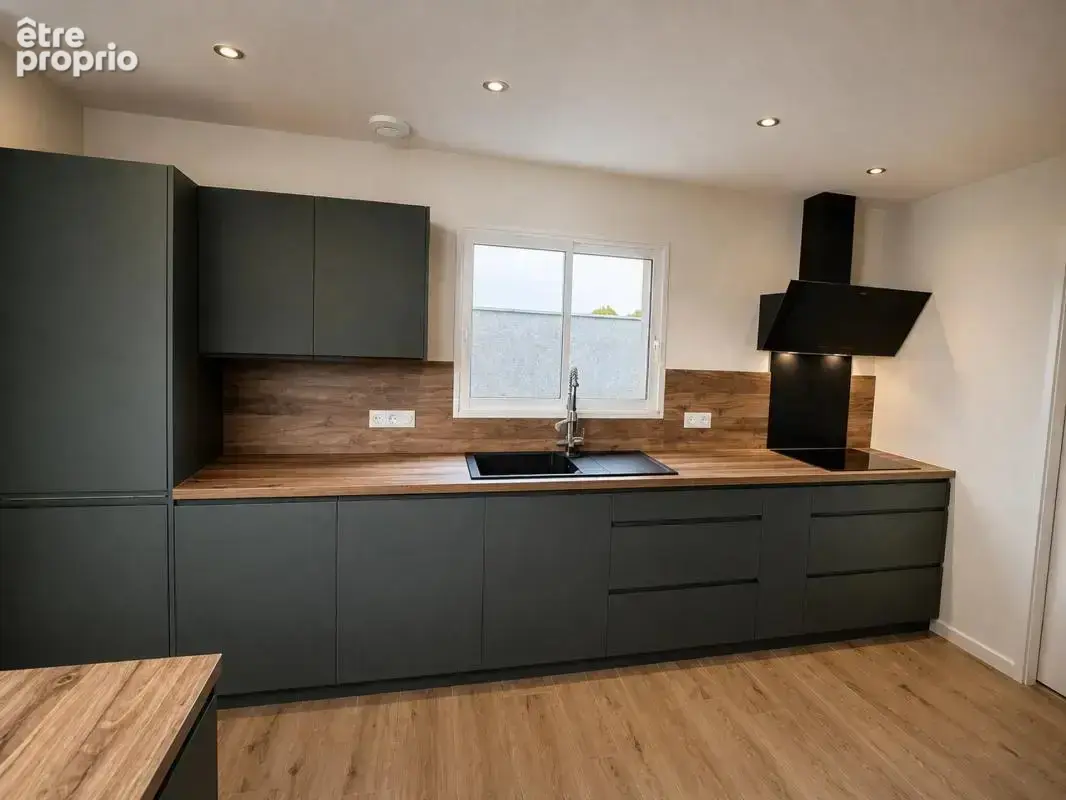 Maison de 5 pièces de 116 m² à Roussillon - photo 2