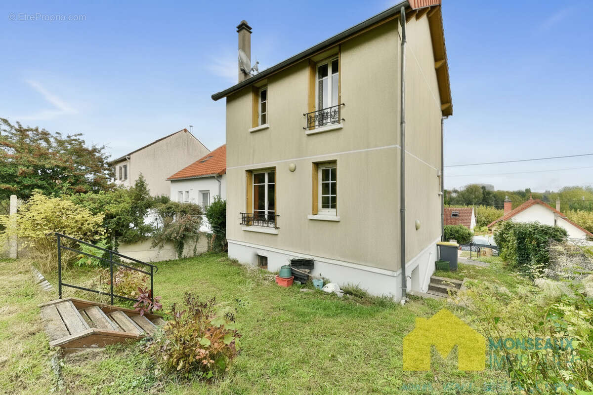 Maison à EPINAY-SUR-ORGE