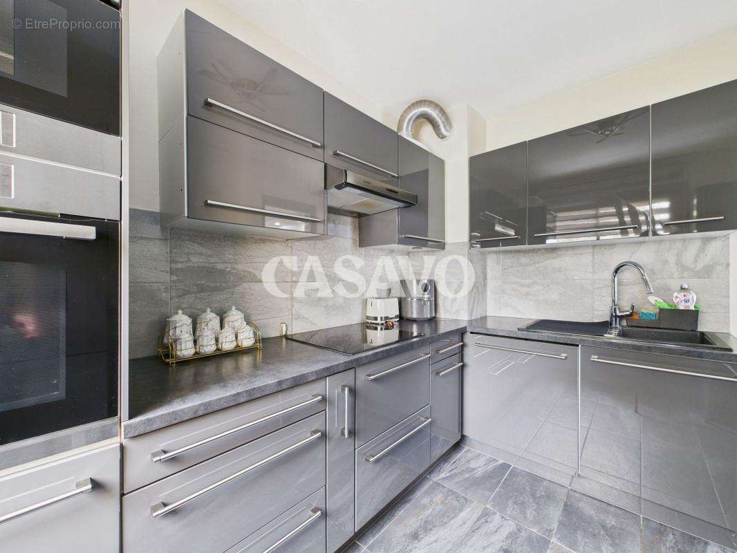 Appartement à DECINES-CHARPIEU