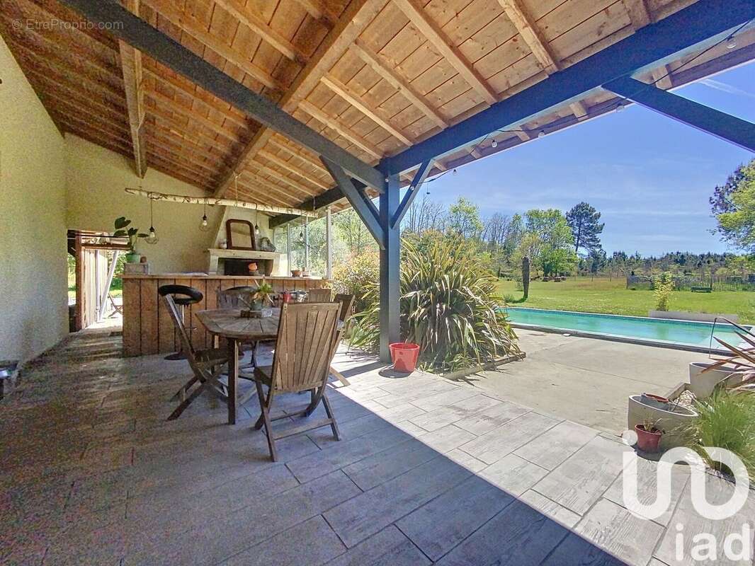 Photo 5 - Maison à SAINT-MICHEL-DE-RIEUFRET