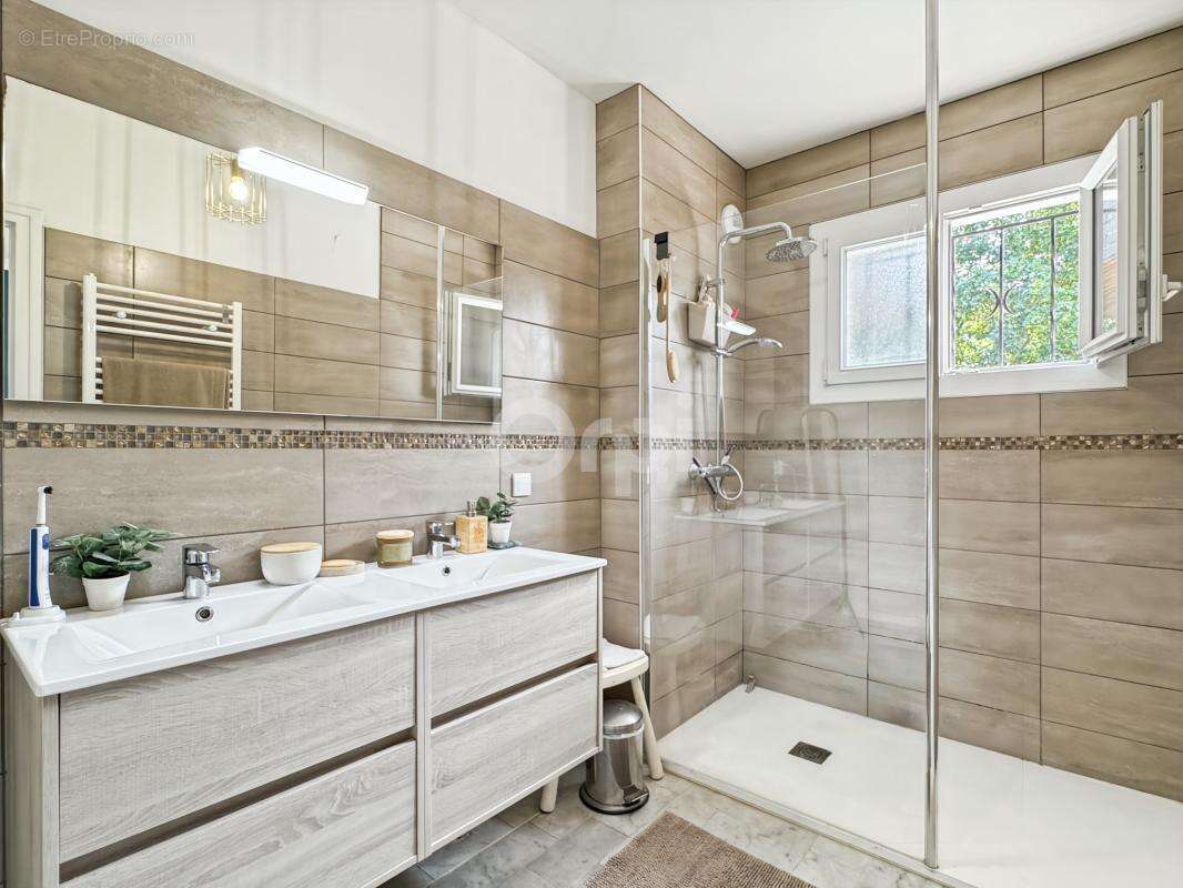Maison à vendre à Évreux - 5 chambres - photo 15