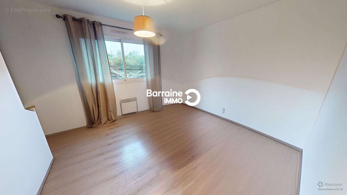 Maison à PLOUGONVELIN