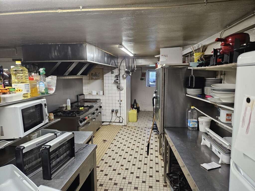 Commerce à SAINT-FRONT-SUR-LEMANCE