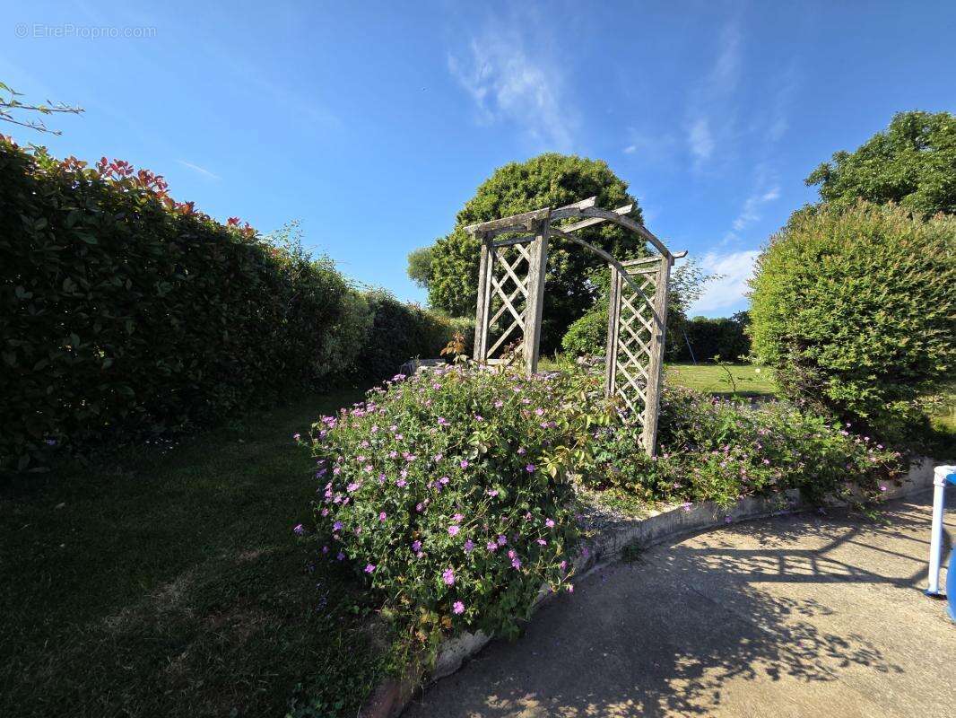 A vendre longere en pierre  4 chambres neulliac (56) - photo 22