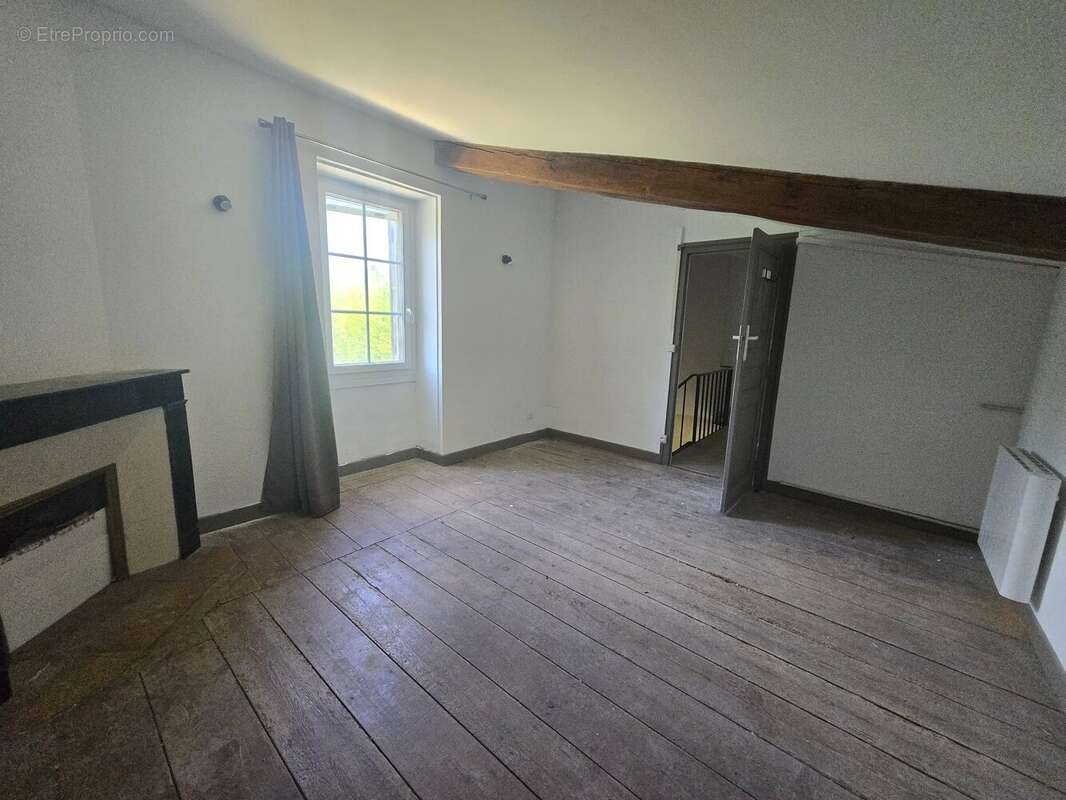 Maison à BOURG