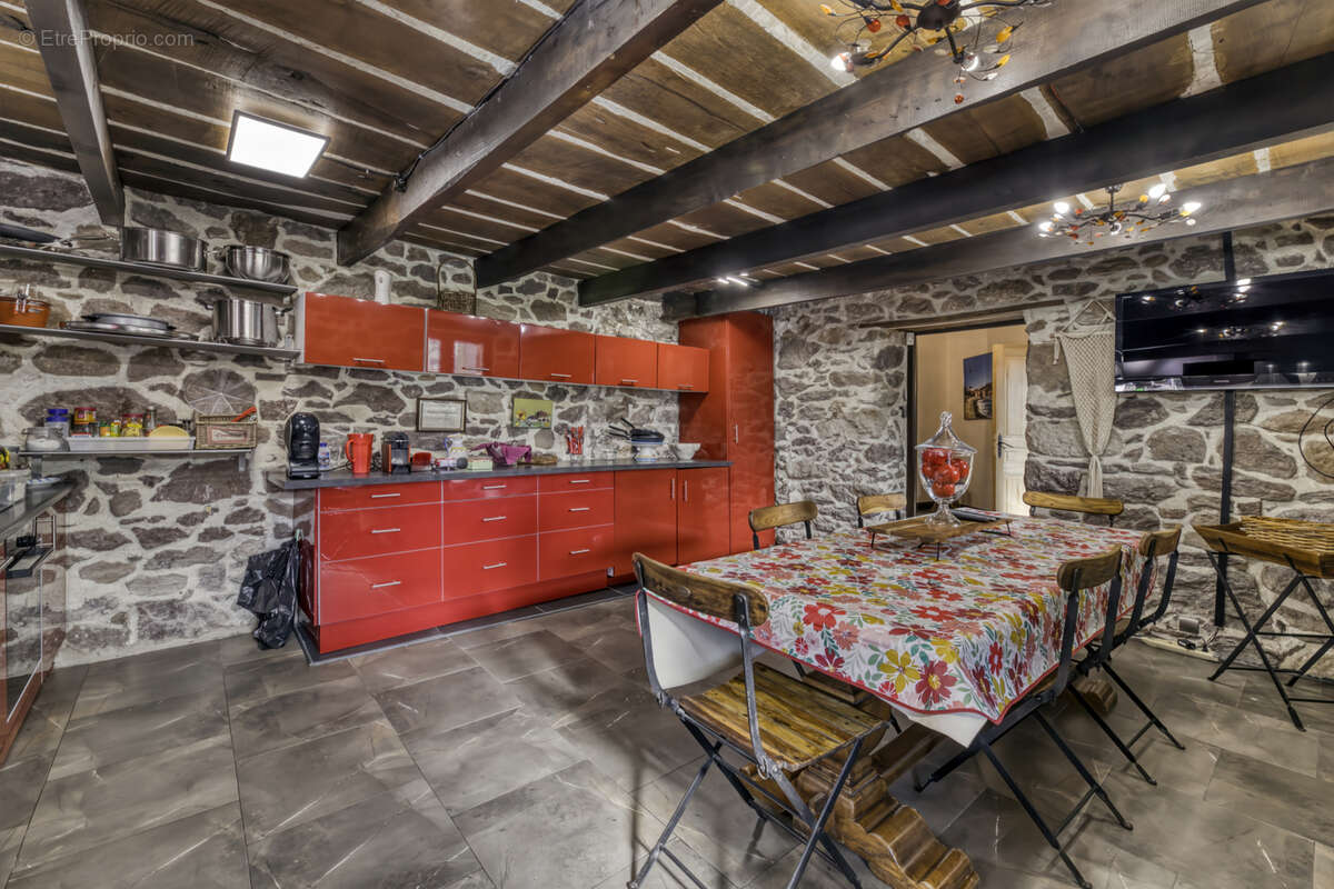 Maison à ROQUEBILLIERE