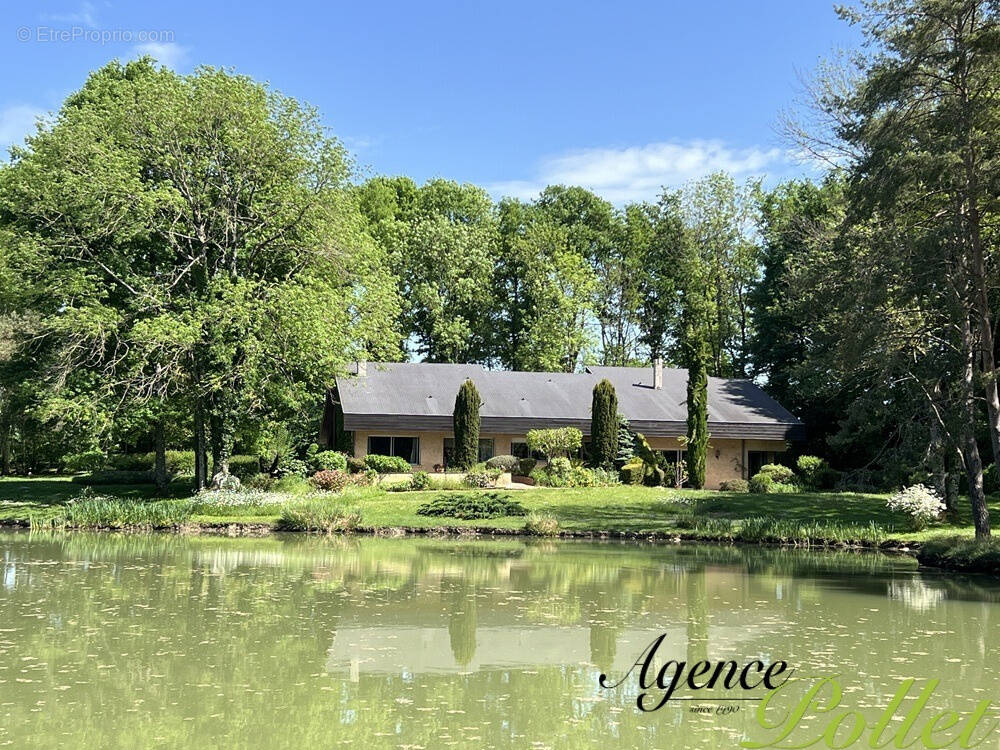 Maison à AUBIGNY-SUR-NERE