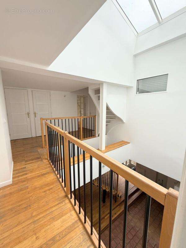 Appartement à PARIS-19E