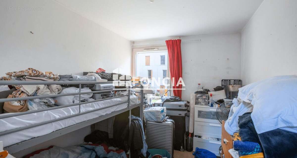 Appartement à L&#039;ILE-SAINT-DENIS