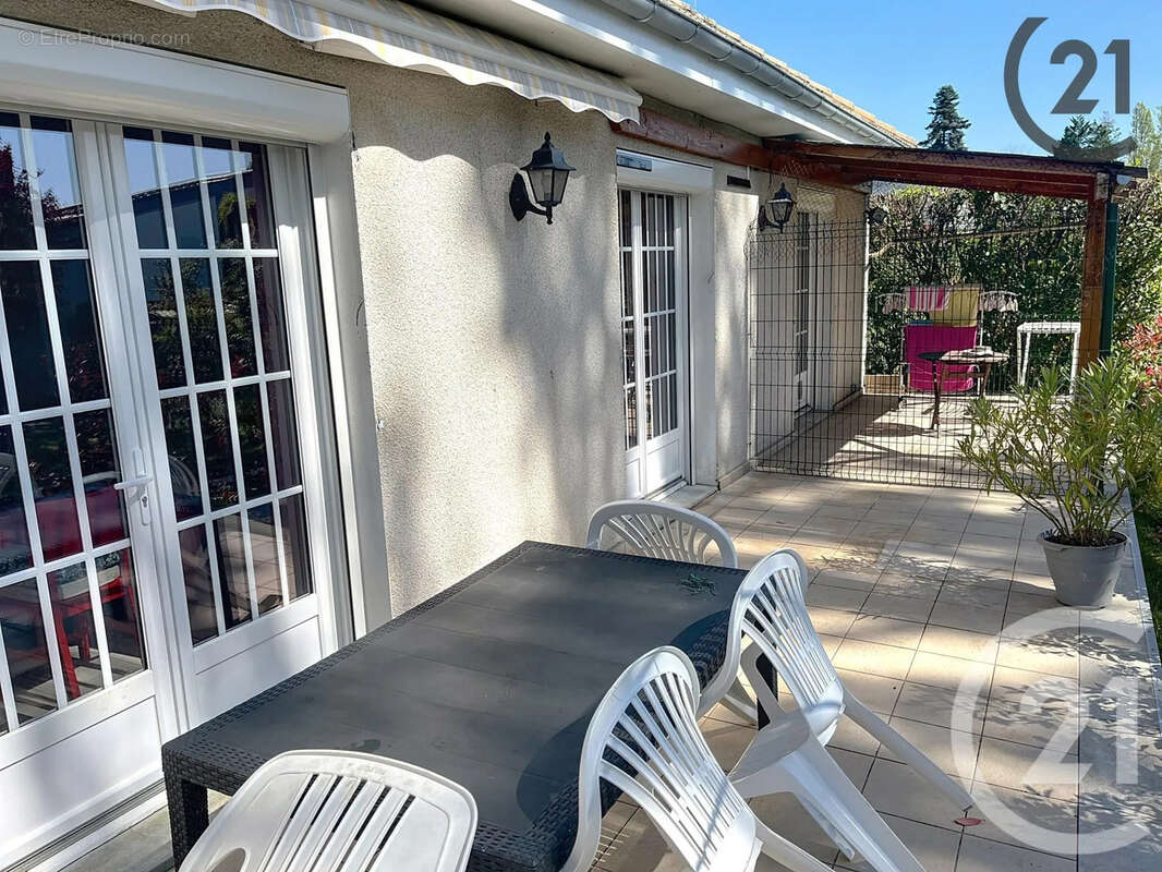 Maison à SAINT-GEORGES-SUR-BAULCHE