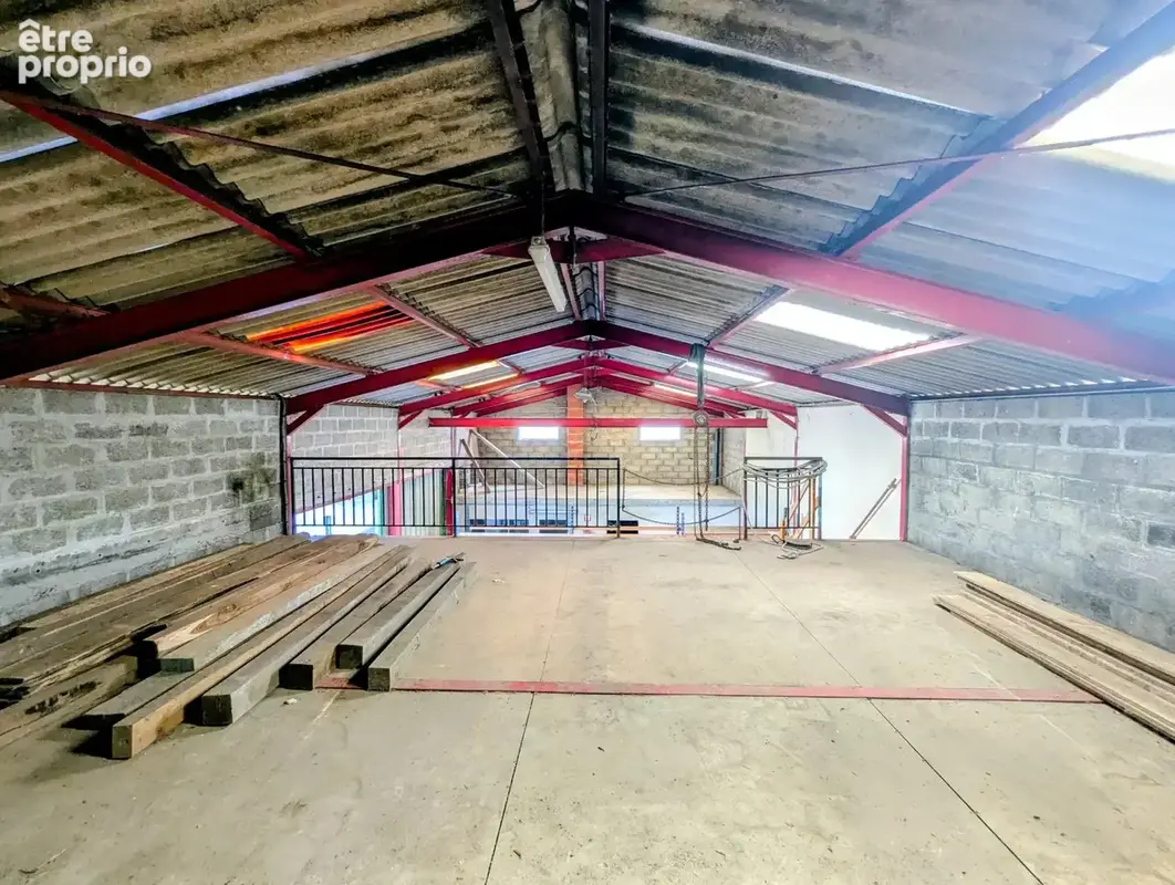 Bâtiment professionnel sur une parcelle de 1000 m² - photo 6