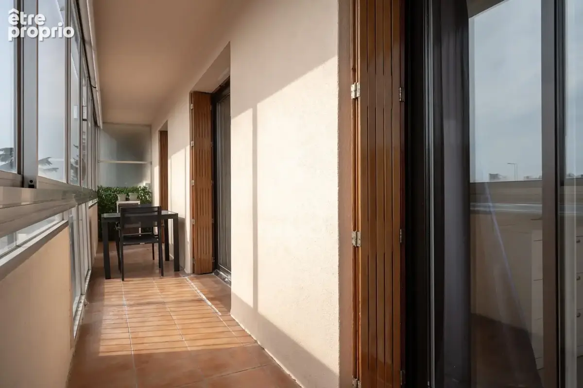 Toulon est t4 traversant + balcons + parking - photo 6