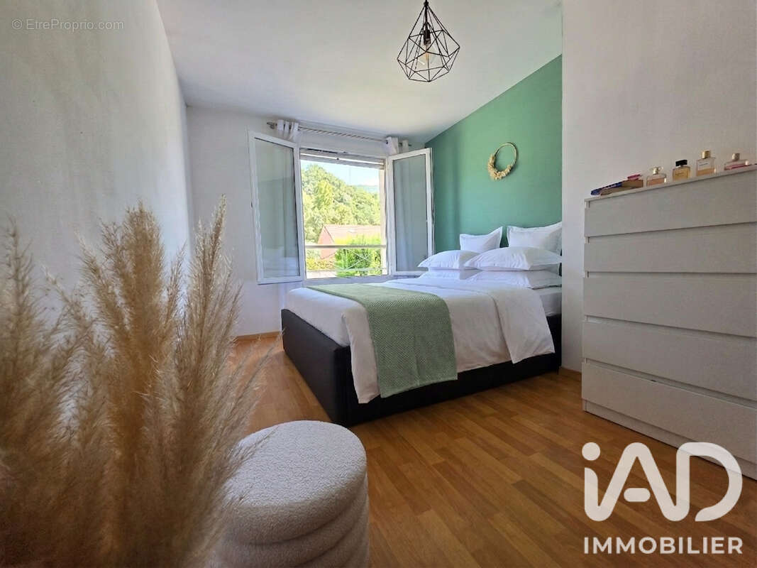 Maison 101 m² à Vif  - photo 8