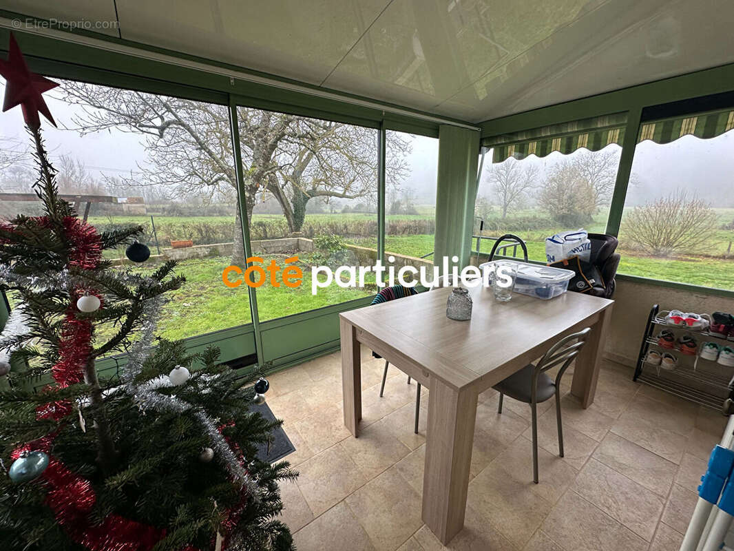 Maison à SAINT-AMAND-MONTROND