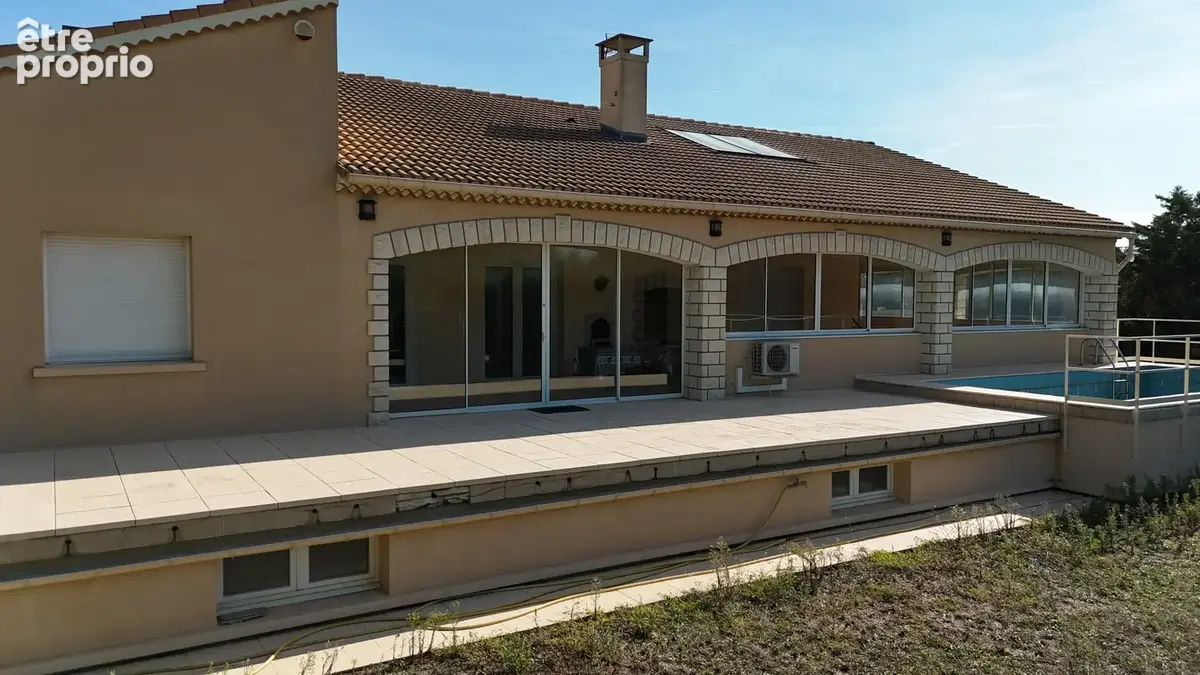 Maison familiale 214 m2 sur un terrain de 2155 m2 - photo 15