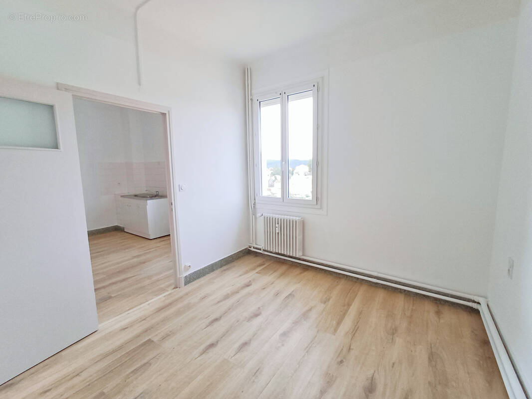Appartement à AUBENAS