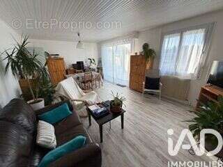 Photo 3 - Maison à SAINT-FARGEAU-PONTHIERRY