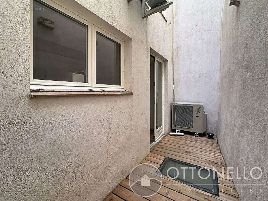 Appartement en souplex Roquebrune Sur Argens 4 pièces 75,20 m2 avec cour intérieure - photo 11