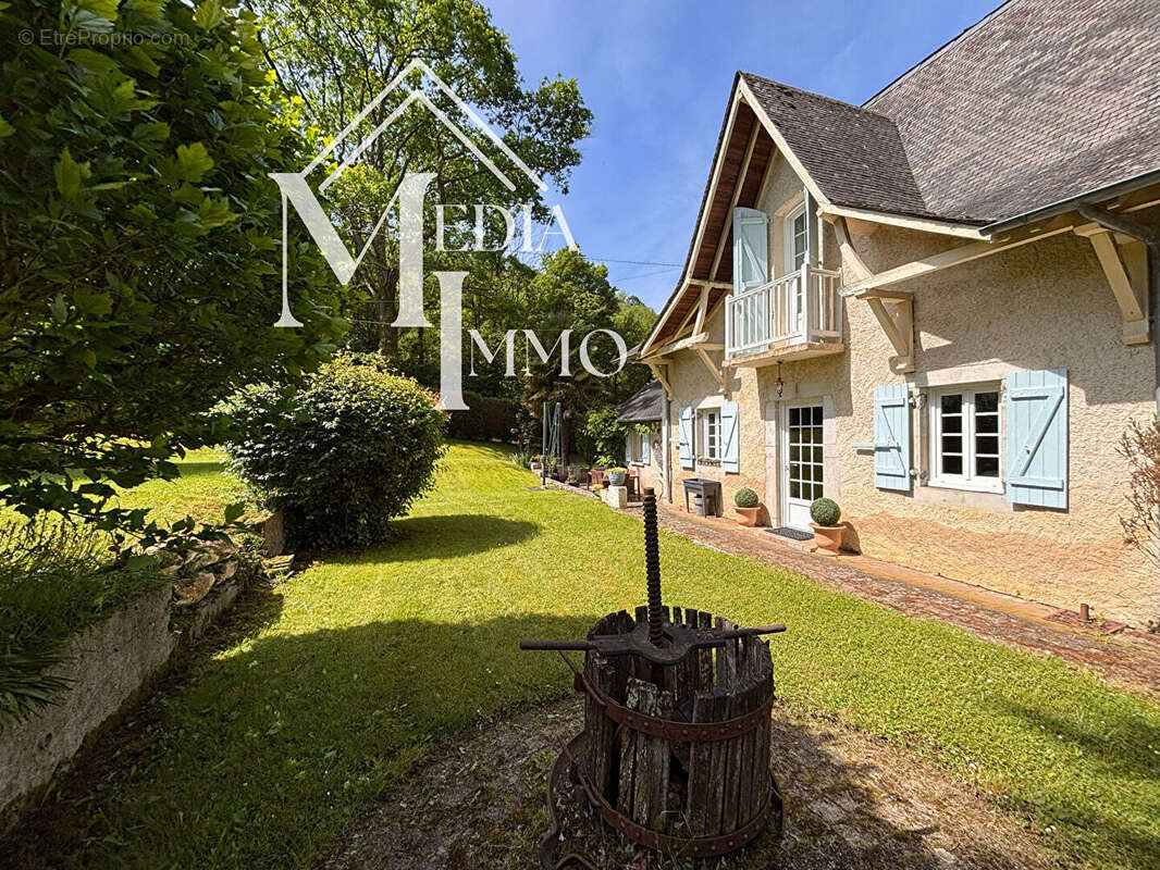 Maison à GAN