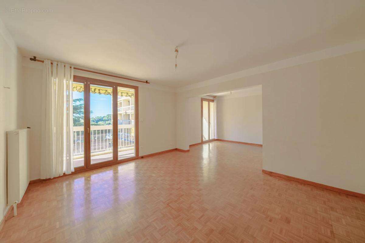 Appartement à MARSEILLE-15E