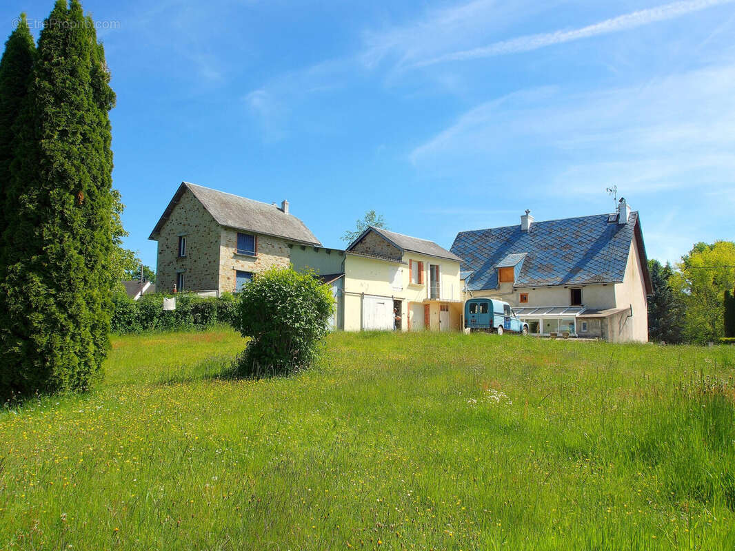 Maison à MESSEIX