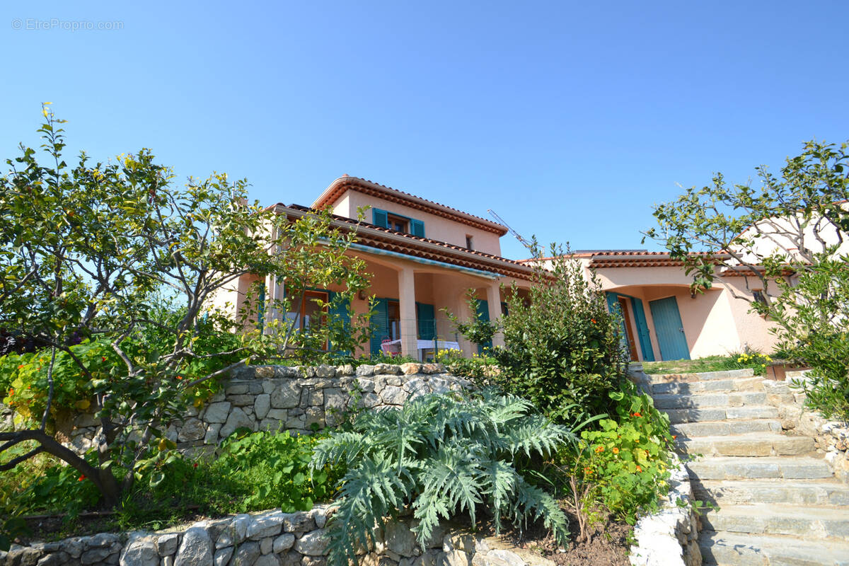 Maison à VALLAURIS