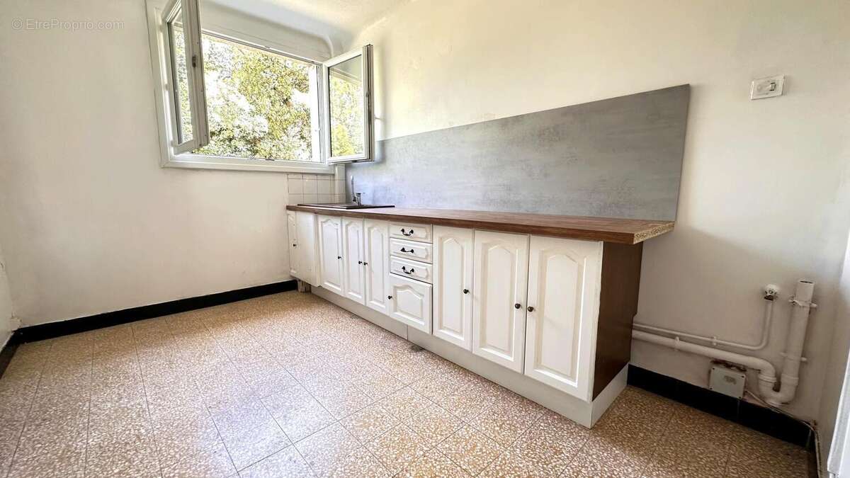 Photo 2 - Appartement à SORGUES