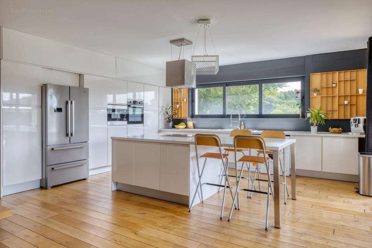 Maison de 7 pièces de 250 m² situé à Caumont - photo 8