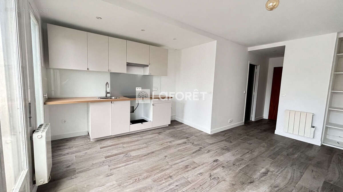 Appartement à PARIS-20E