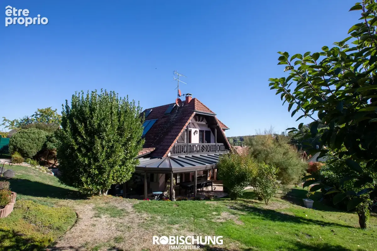UEBERSTRASS : Superbe maison de 130 m2 sur 18 ares de terrain - photo 1