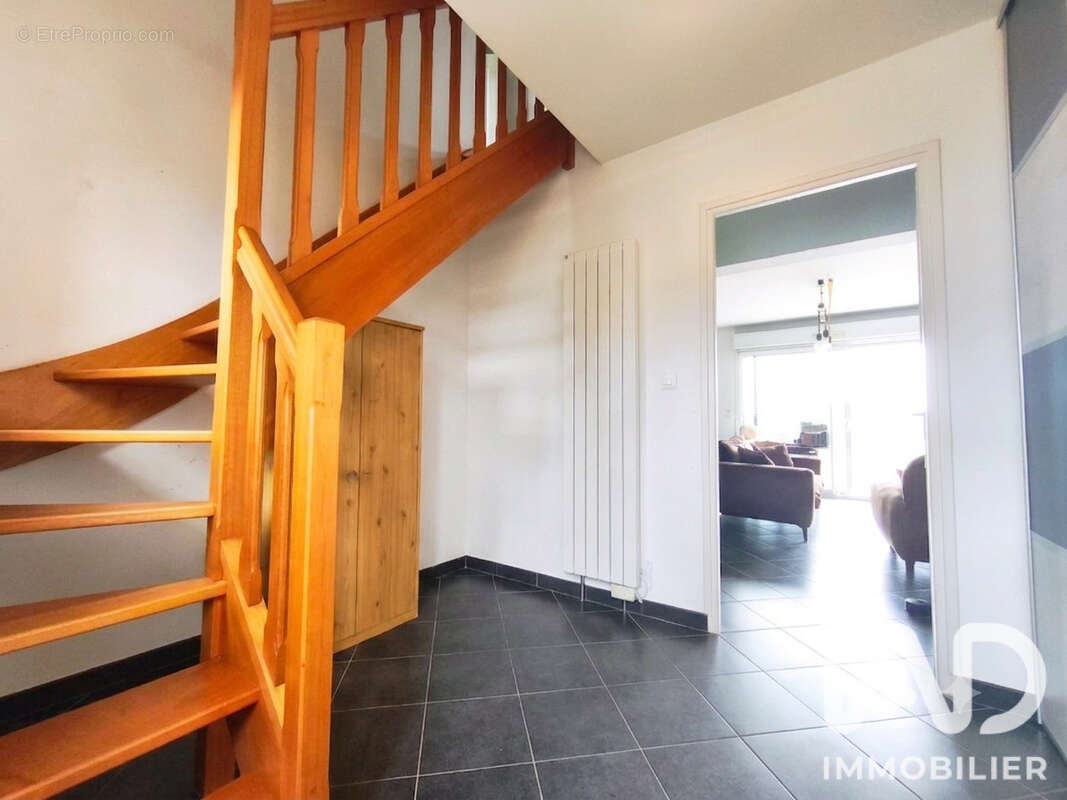 Maison 92 m² à Mametz  - photo 3