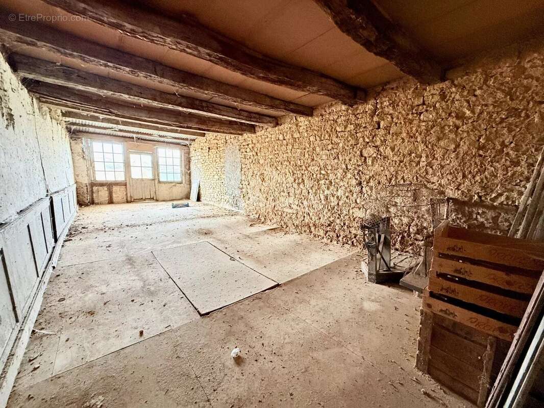 Maison à SOULAUCOURT-SUR-MOUZON