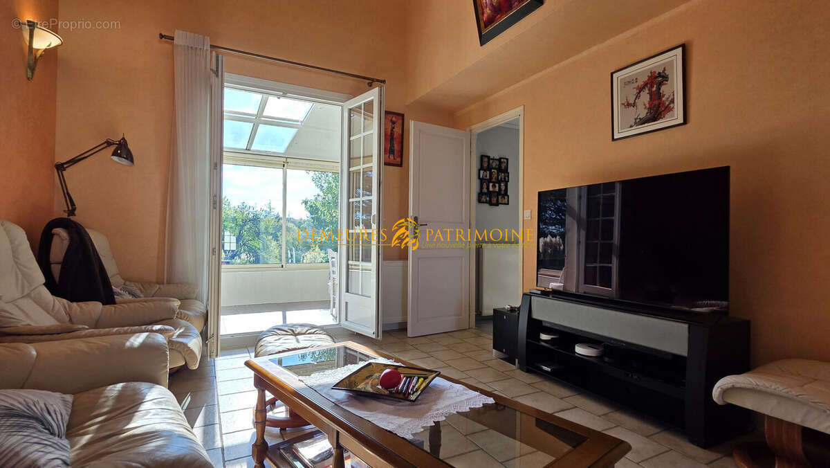 Maison à L&#039;ISLE-D&#039;ESPAGNAC