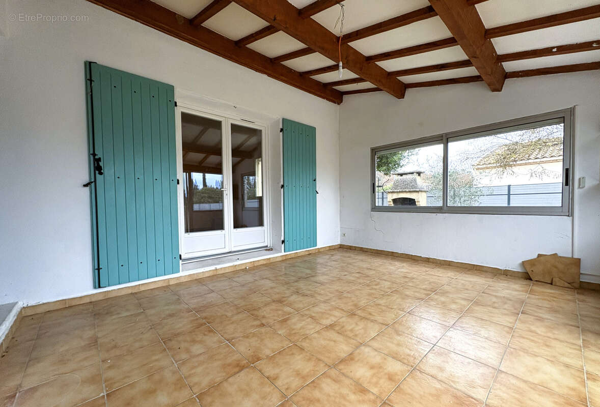 Maison à VERS-PONT-DU-GARD