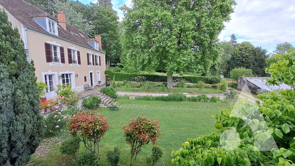 Appartement à SAINT-REMY-LES-CHEVREUSE
