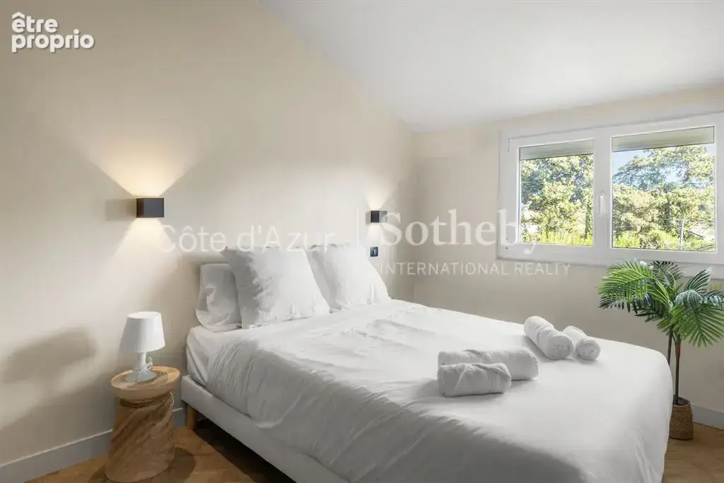 Mougins, appartement duplex rénové avec jardin privatif et garage - photo 10
