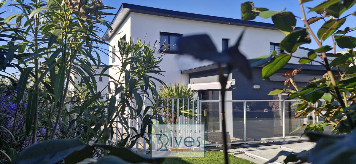 Maison à MONTREUIL-JUIGNE