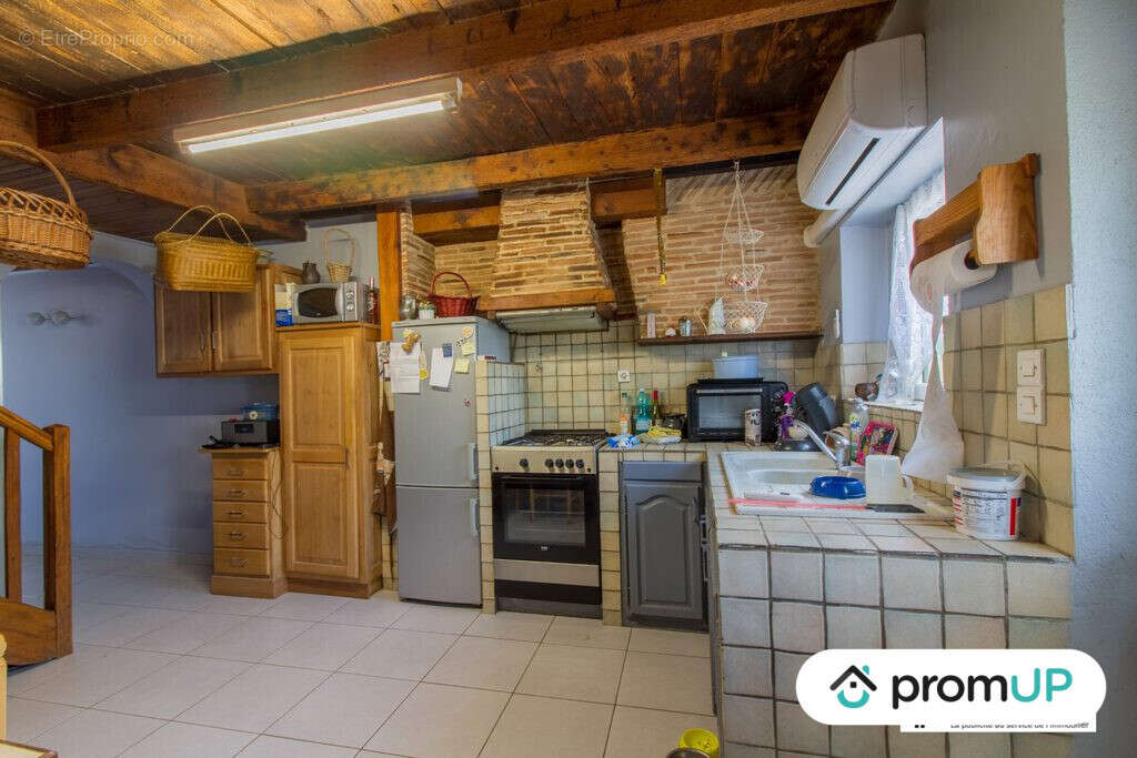 Maison à SAINT-GEORGES-DE-MONTCLARD