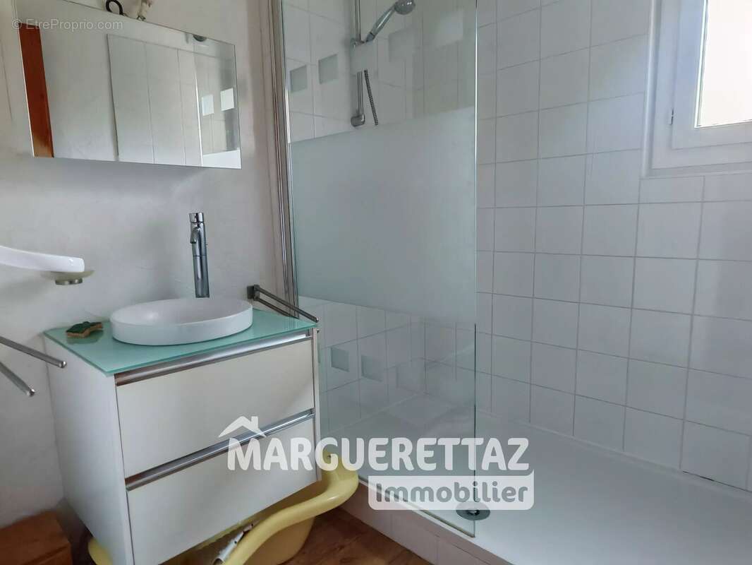 Appartement à CHATILLON-SUR-CLUSES