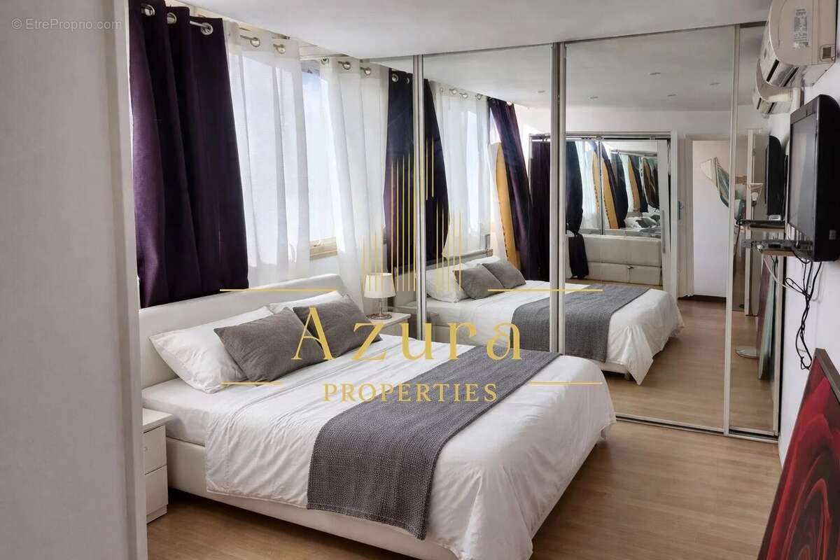 Appartement à MANDELIEU-LA-NAPOULE