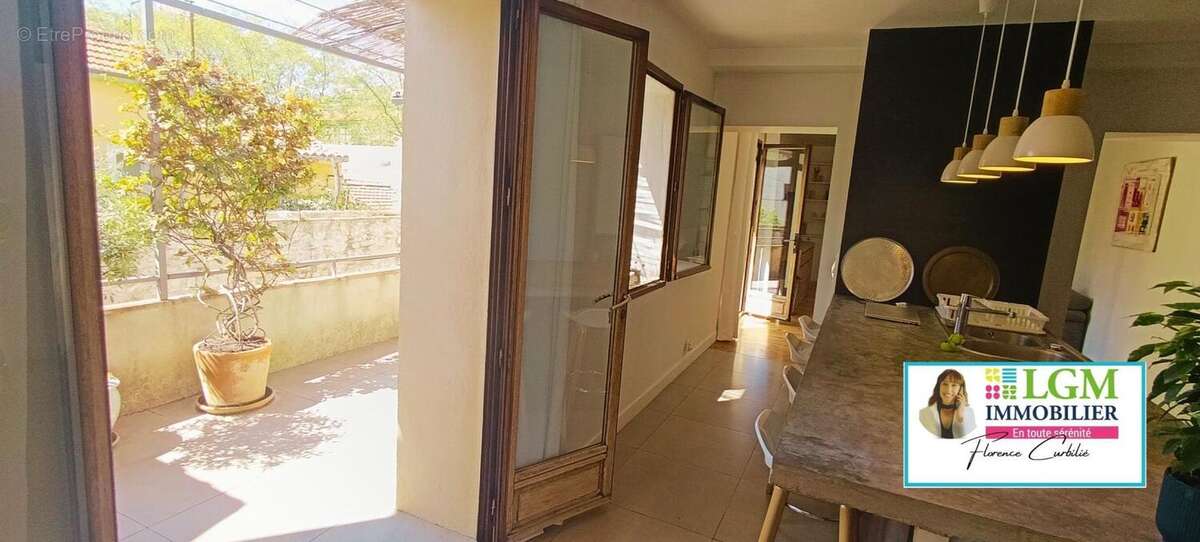 Appartement exceptionnel 5 pièces dans une copropriété de 2 lots sans charges + cave - photo 8