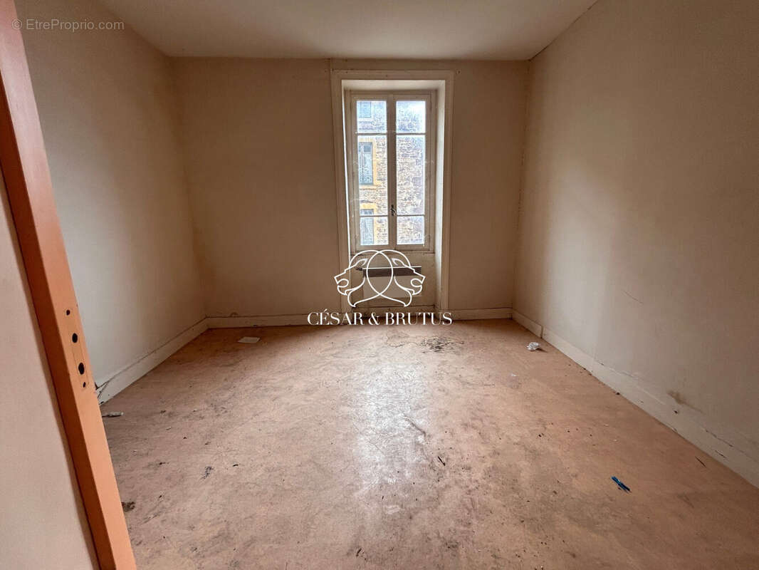 Appartement à THIZY