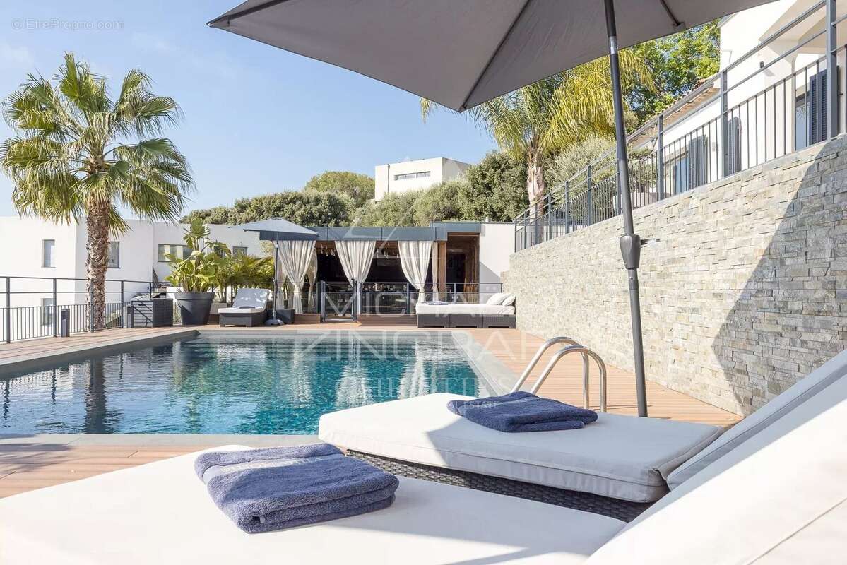 Maison à CAGNES-SUR-MER